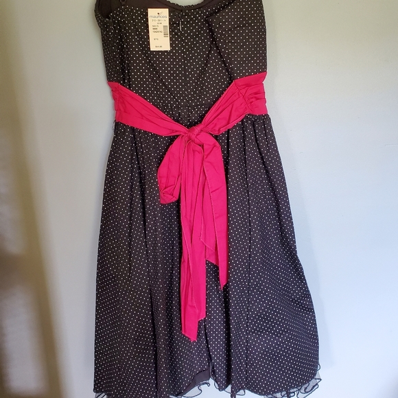 NWT Pin-up Polka-dot Vintage Style Dress - Picture 3 of 6